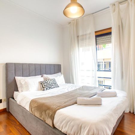 Apartamento T1- Gaia Zona.Comercial Вила-Нова-ди-Гая Экстерьер фото