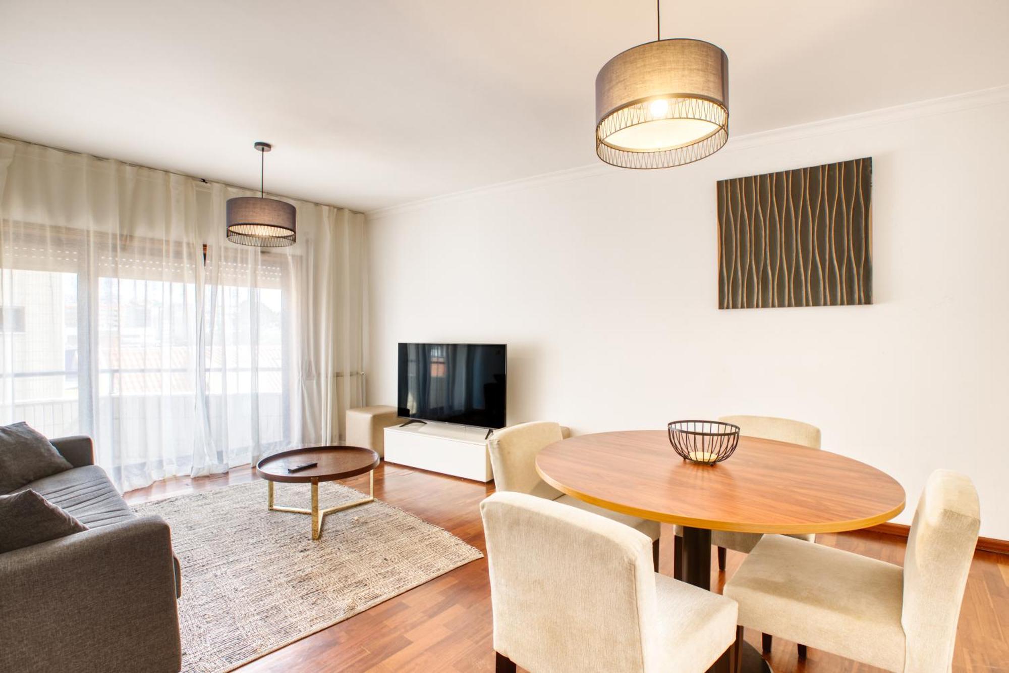 Apartamento T1- Gaia Zona.Comercial Вила-Нова-ди-Гая Экстерьер фото